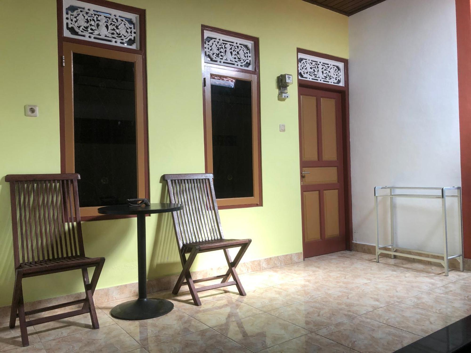 Pili Pili Homestay 6 Легиан Екстериор снимка